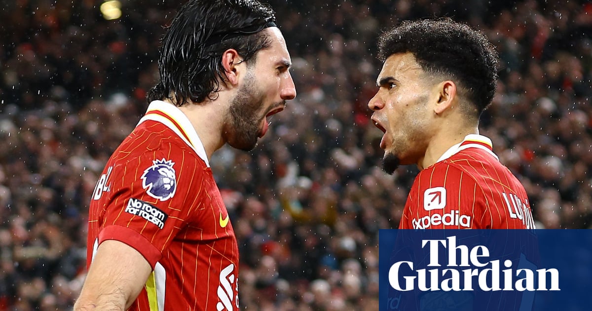 Liverpool have one hand on title, plus drama at Old Trafford: Football Weekly Extra – podcast