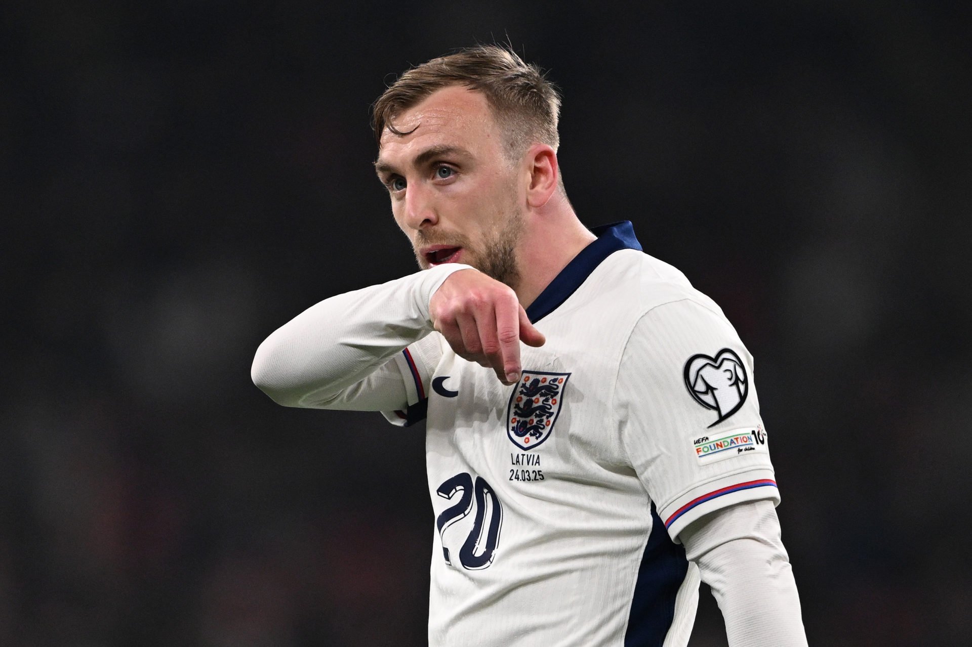 Battered Bowen ‘blows big chance’ as BBC and Telegraph rate West Ham star as England’s worst
