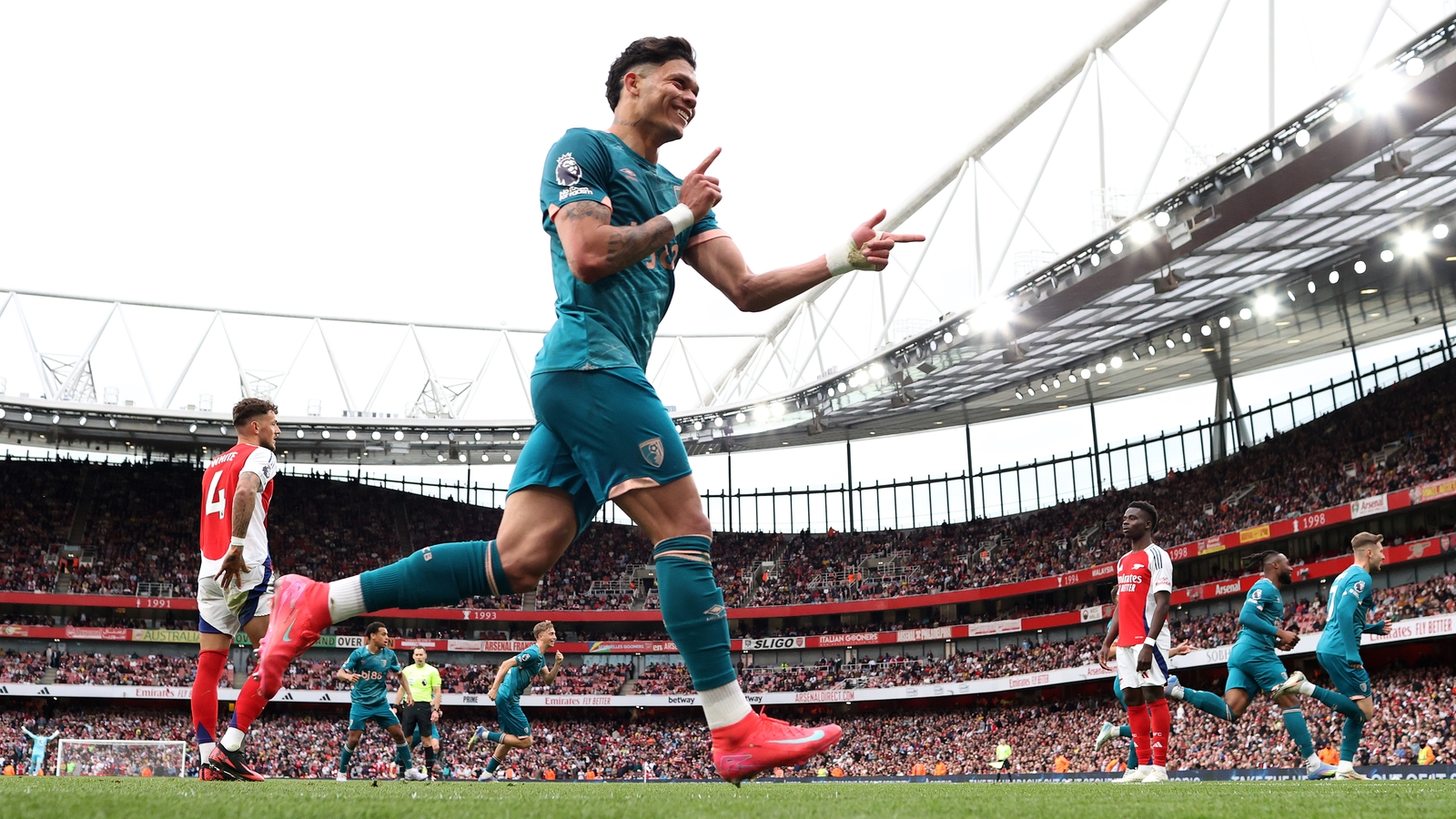 Pressure grows on Arsenal after defeat to Bournemouth