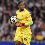 Transfer rumors, news: Man United eye Maignan to replace Onana