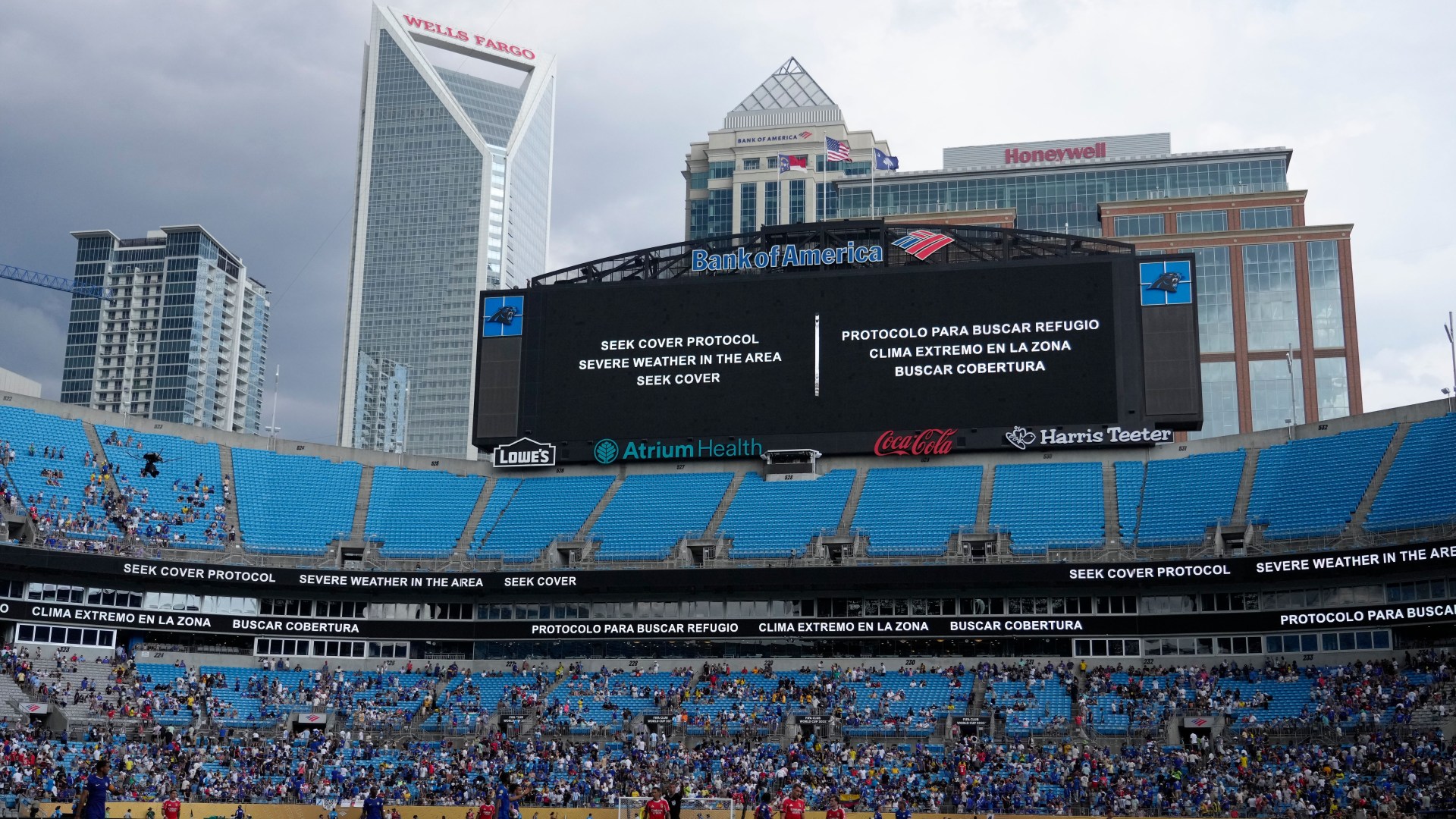 Chelsea v Benfica suspended with just five minutes left as fans told to evacuate