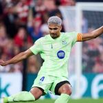 Barcelona open to selling Ronald Araújo if right offer arrives – report