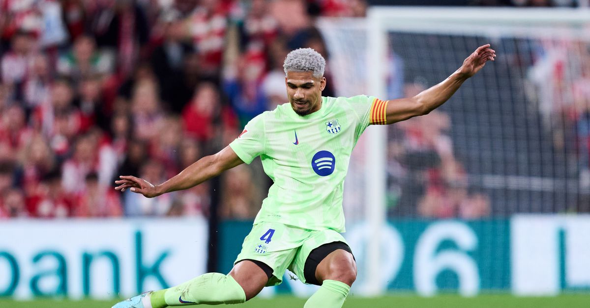 Barcelona open to selling Ronald Araújo if right offer arrives – report