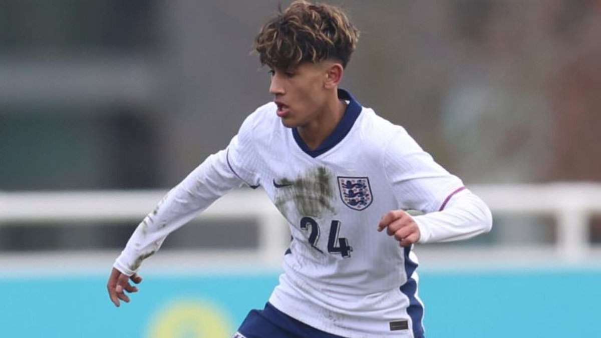 Man United 14-year-old wonderkid set to sign new deal at Old Trafford