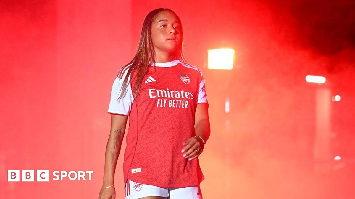 Olivia Smith: Arsenal sign Liverpool forward for world record £1m fee