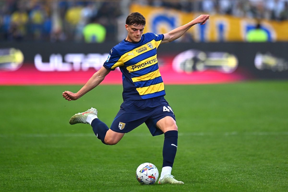 Parma resist Leoni pressure from Inter, Milan and Bournemouth to drop 40m price
